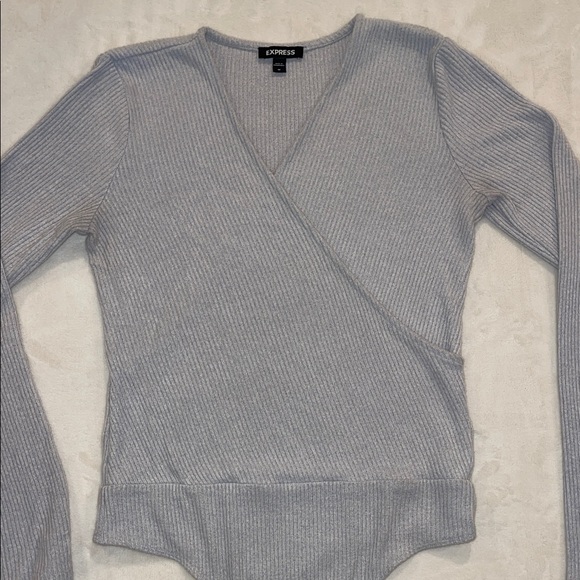 Express Light Gray Ribbed Bodysuit - Picture 2 of 8